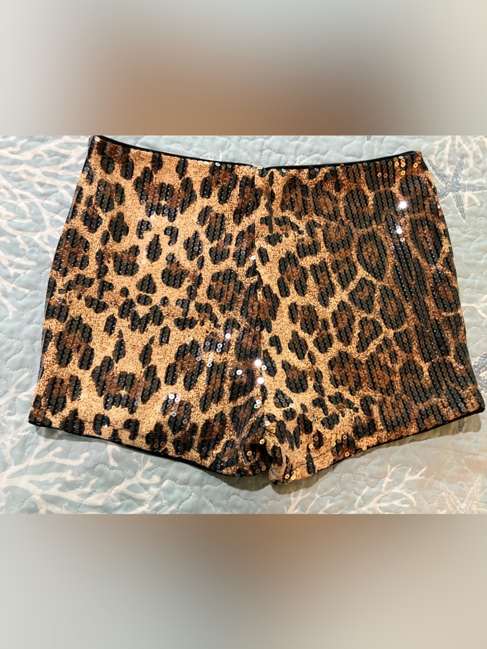 Shein woman size large Leopard print shorts - Picture 7 of 7